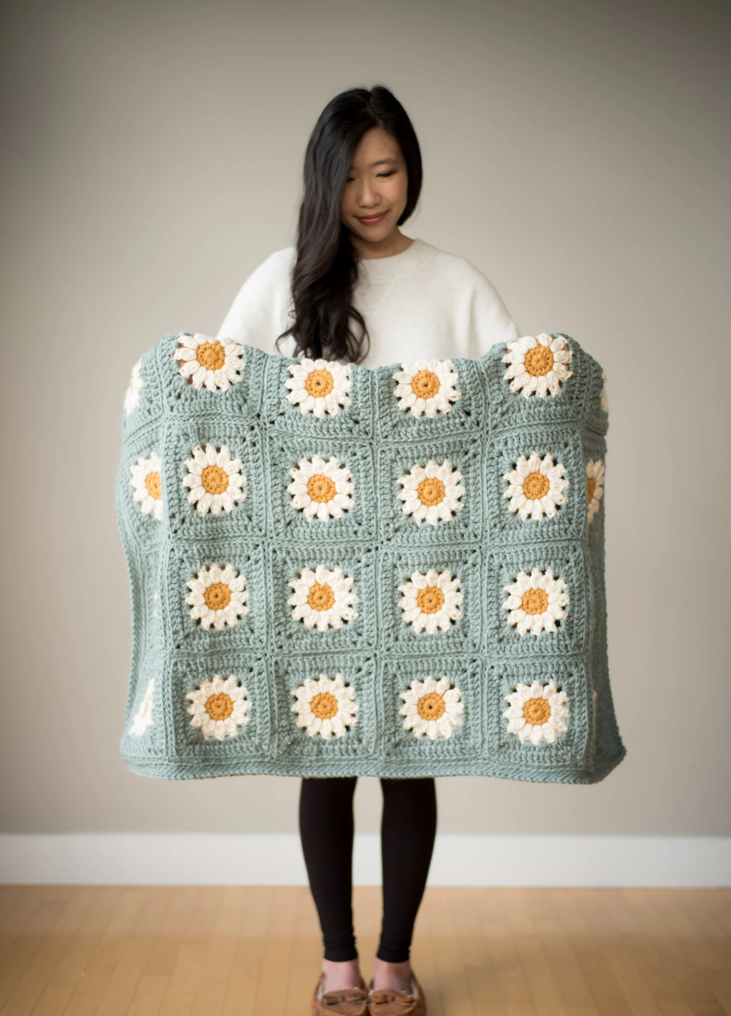 Cozy Days Daisy Blanket Crochet Pattern