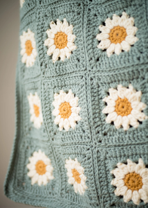 Cozy Days Daisy Blanket Crochet Pattern